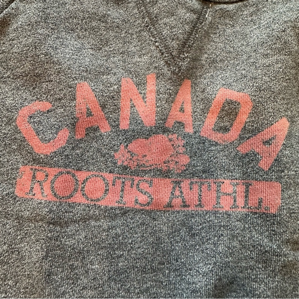 3/24$ Roots Kids Grey Sweatshirt size M (7-8 years) - Picture 2 of 4